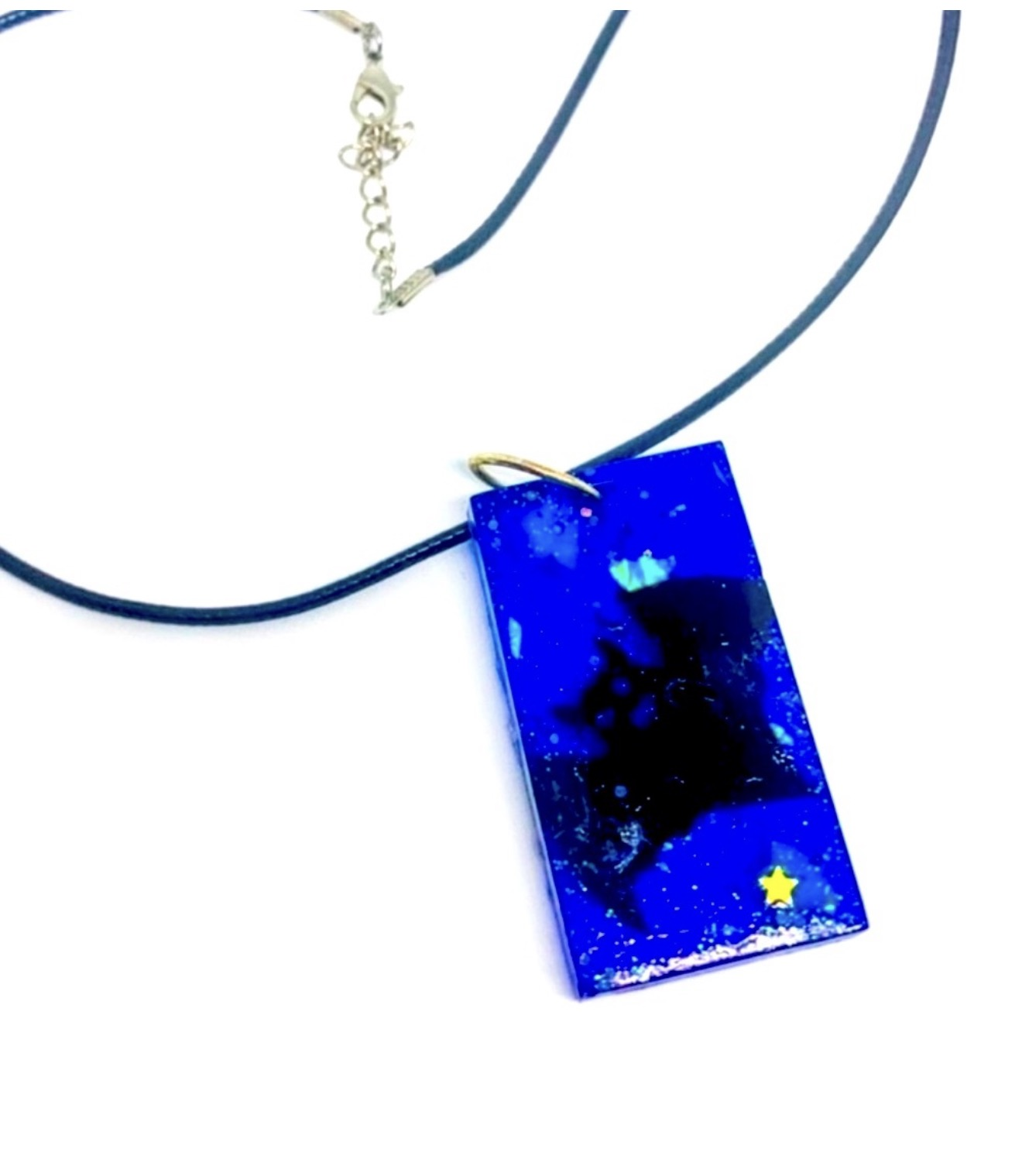 New Handmade Glow In The Dark Blue & Black Bat Necklace Great For Halloween