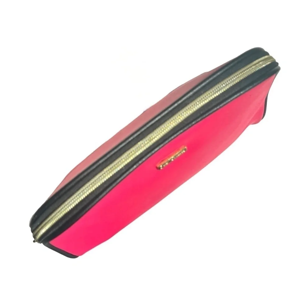 New Juicy Couture Woman’s Simply Stunning Hot Pink & Black Clutch - Image 3